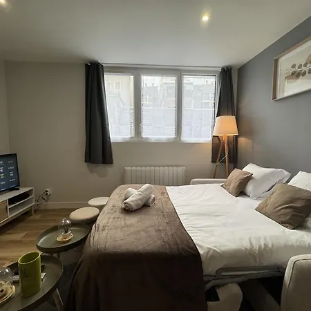 Duplex In Near 24 Circuit Le Mans